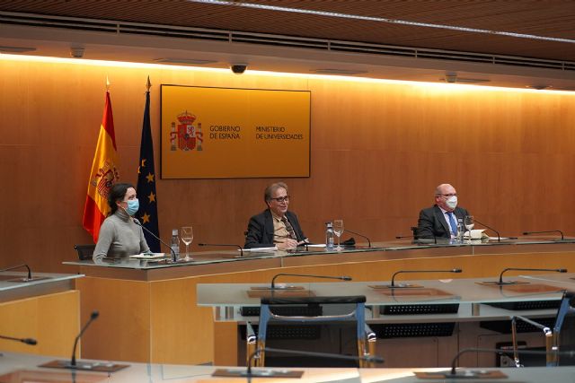 Subirats se reúne por primera vez con los sindicatos universitarios - 1, Foto 1