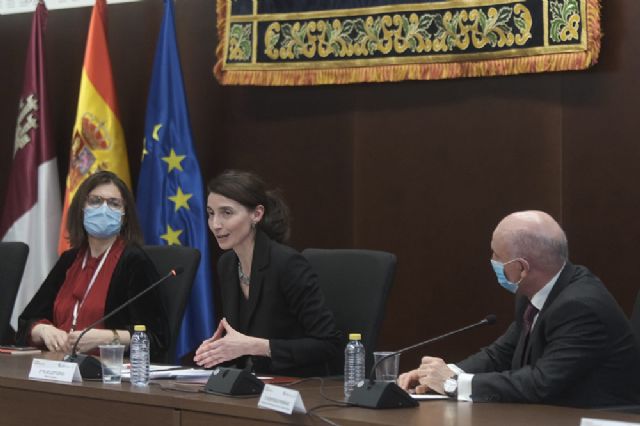 Llop: Hemos de estar unidas y unidos con el objetivo de mejorar el servicio público de Justicia - 1, Foto 1