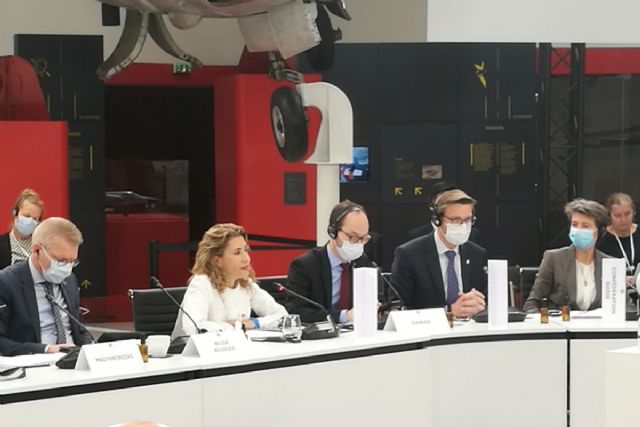 Raquel Sánchez señala que España sitúa al ciudadano en el centro de las políticas de transporte y facilita el cambio modal hacia el ferrocarril, como medio más sostenible - 1, Foto 1