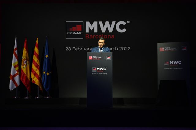 Pedro Sánchez resalta los valores de la convivencia y el diálogo que representa el Mobile World Congress - 1, Foto 1