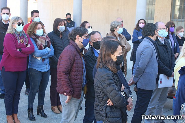 Totana dedica 5 minutos de silencio en conmemoracin a las vctimas y afectados por la guerra de Ucrania - 7