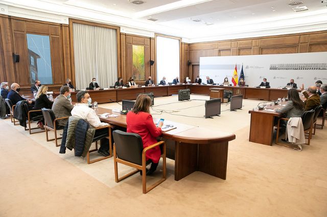 Raquel Sánchez muestra el compromiso del Gobierno en ofrecer soluciones eficaces e inmediatas para paliar la crisis derivada de la guerra en Ucrania - 1, Foto 1