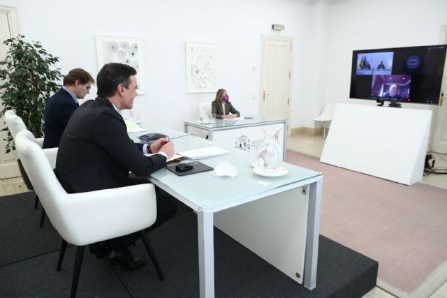 Pedro Sánchez y el primer ministro de Irlanda conversan sobre la necesidad de una solución europea que frene la escalada de precios de la electricidad - 1, Foto 1