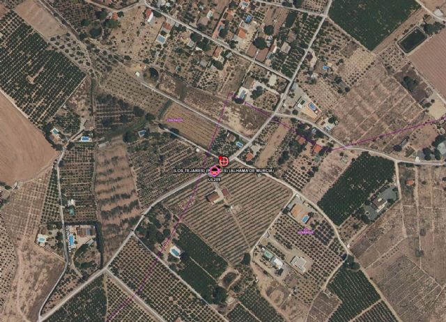 Rescatan a un hombre que se haba quedado atrapado en su vehculo por el agua, Foto 1