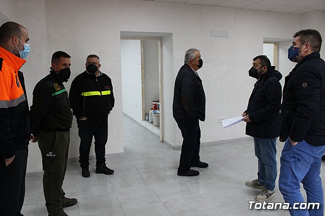 Invierten 127.500 euros en mejorar las instalaciones de la Brigada Forestal y agentes medioambientales de Totana - 11