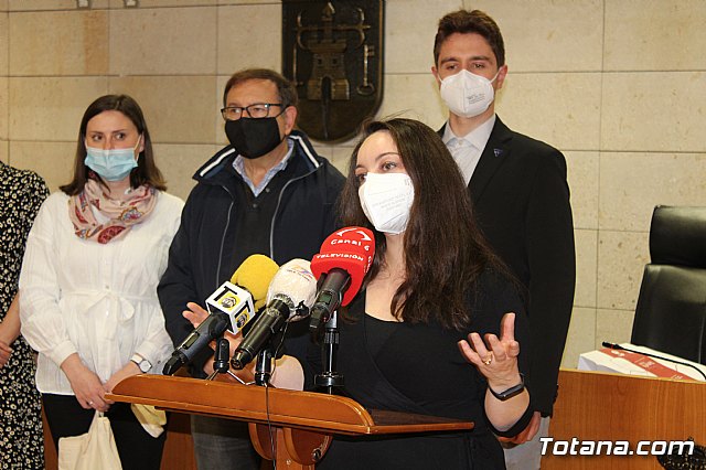 El Ayuntamiento acoge la visita de tres profesoras del centro de enseanza de adultos esloveno MOCIS - 2