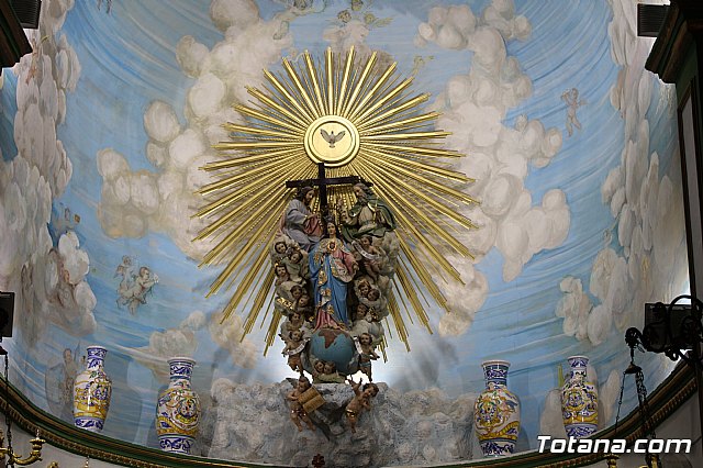 El Va Crucis organizado por la Hermandad de Jess en el Calvario tuvo lugar en el interior del Convento - 11