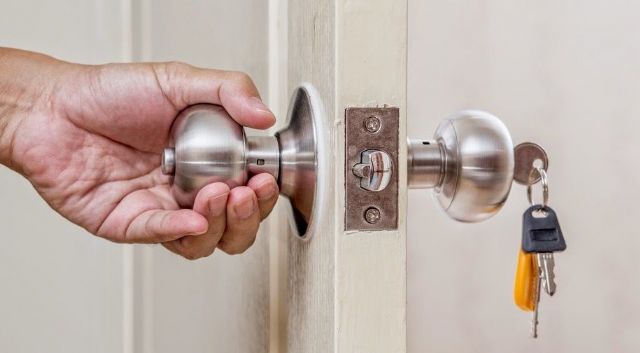 Cerrajeros Puerto de Santa María 24 horas: Profesionales de ayuda a domicilio - 1, Foto 1