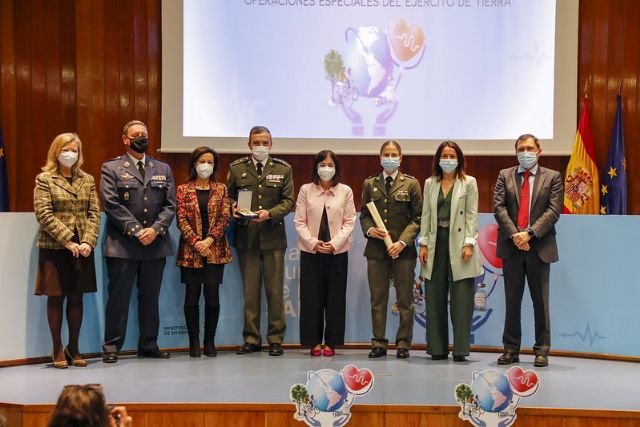 La Inspección General de Sanidad, la Base Aérea de Getafe y un Equipo Móvil de Vacunación de Alicante reciben la Orden Civil de Sanidad - 1, Foto 1