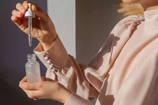 Los beneficios del retinol para la piel expuestos por la farmacia Laura Garín - 1, Foto 1