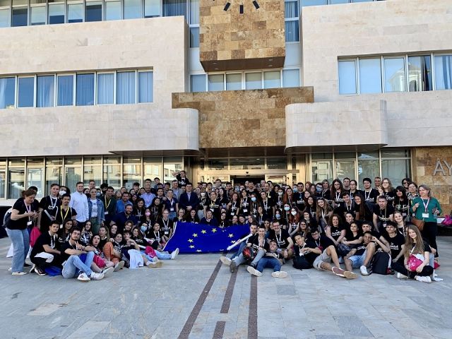 Más de un centenera de jóvenes de la Región presentan sus propuestas en San Javier - 1, Foto 1