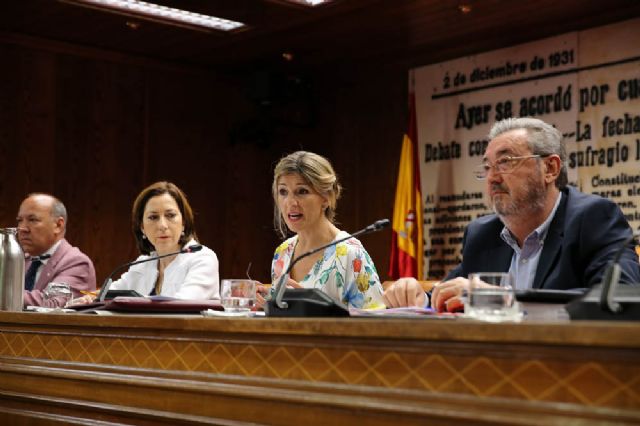 Díaz anuncia la remisión inminente de la norma con una mirada ambiciosa que permitirá dotar de derechos a las empleadas de hogar - 1, Foto 1