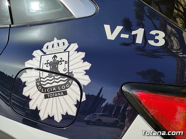 Dos nuevos vehculos, equipados con la ltima tecnologa y dotados con moderno material de servicios de seguridad, mejoran la flota de la Polica Local - 5