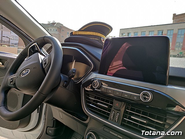 Dos nuevos vehculos, equipados con la ltima tecnologa y dotados con moderno material de servicios de seguridad, mejoran la flota de la Polica Local - 15