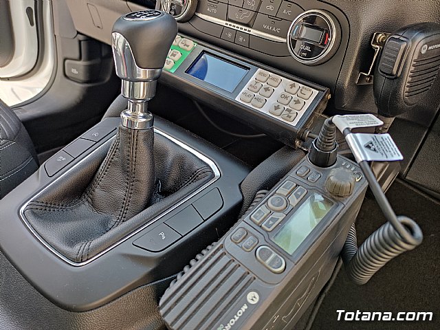 Dos nuevos vehculos, equipados con la ltima tecnologa y dotados con moderno material de servicios de seguridad, mejoran la flota de la Polica Local - 16