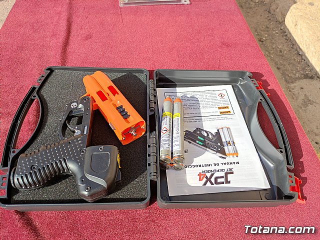 Dos nuevos vehculos, equipados con la ltima tecnologa y dotados con moderno material de servicios de seguridad, mejoran la flota de la Polica Local - 17