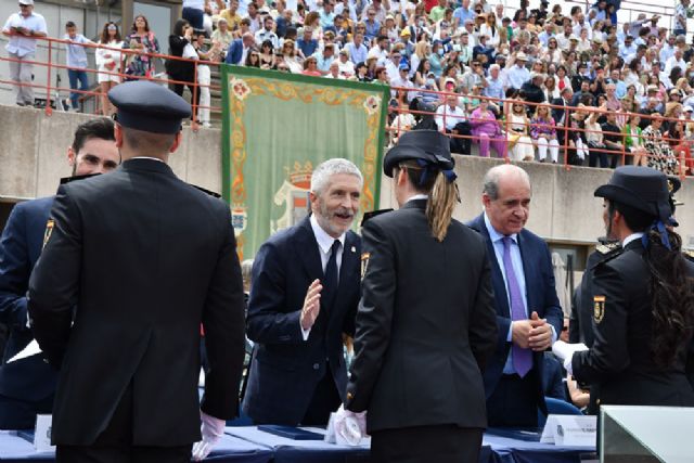 Grande-Marlaska: Más policías y con mejor nivel retributivo ha sido, es y será una de nuestras prioridades - 1, Foto 1