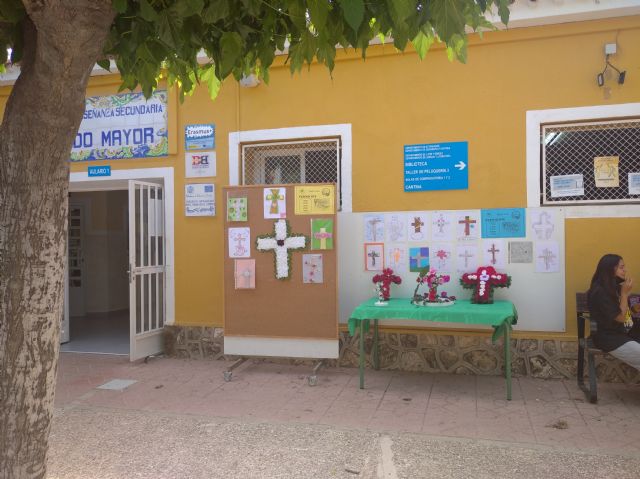 Las Cruces de Mayo en el Instituto Prado Mayor de Totana - 33