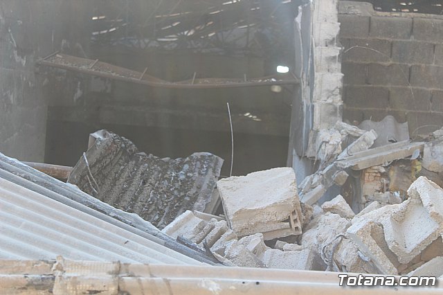 Se inician las obras de demolicin por ruina de la antigua Discoteca Central - 13