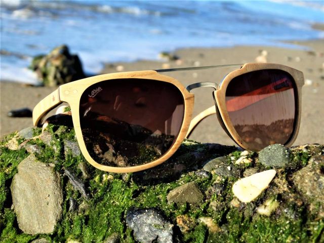 La marca Castor Sunglasses elabora gafas de madera de olivo - 1, Foto 1