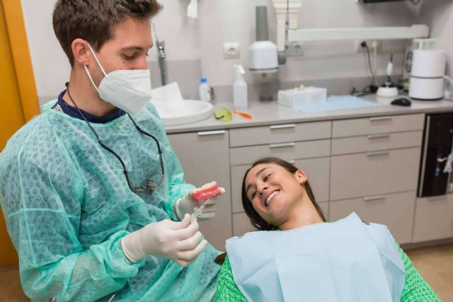 La clínica dental de Elche, Dental Roca, es reconocida por utilizar tecnologías de vanguardia - 1, Foto 1