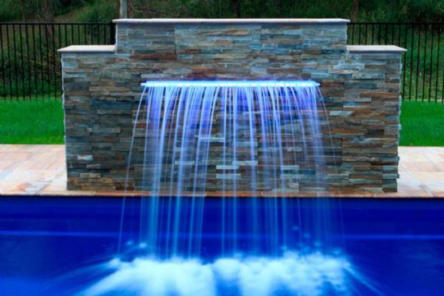 Elegancia y estilo en las piscinas con las cascadas acrílicas de Warmpool - 1, Foto 1