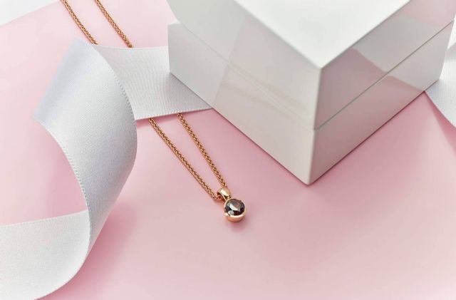 El amplio catálogo de colgantes de oro de El Rubí Joyeros - 1, Foto 1