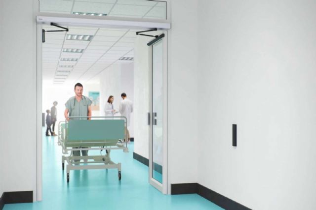 ASSA ABLOY ofrece puertas automáticas, peatonales e industriales para el sector sanitario - 1, Foto 1