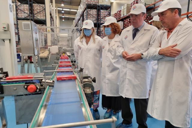 Luis Planas: la actividad pesquera es fundamental para la estructuración territorial de España - 1, Foto 1