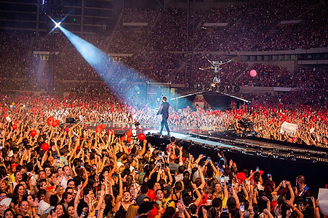 Manuel Carrasco revienta el estadio de la Cartuja ante casi 75.000 espectadores - 2