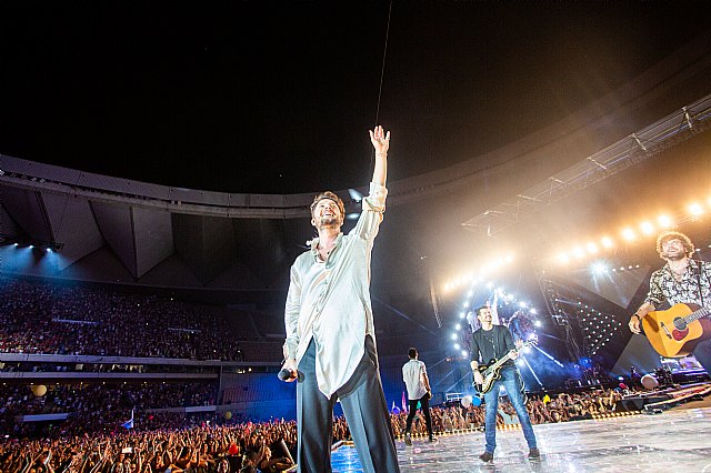 Manuel Carrasco revienta el estadio de la Cartuja ante casi 75.000 espectadores - 15