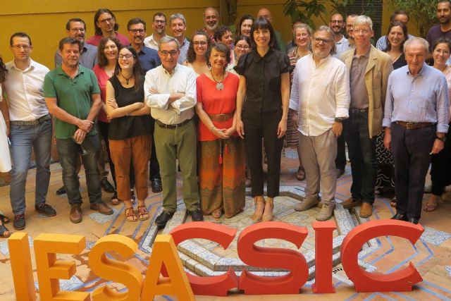 Diana Morant visita el Instituto de Estudios Sociales Avanzados en Córdoba - 1, Foto 1