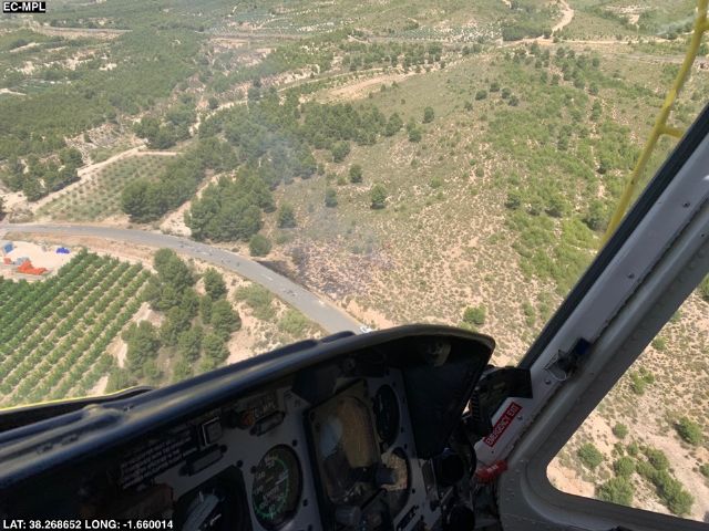 Incendio forestal en Calasparra, en el paraje de La Garita - 1, Foto 1