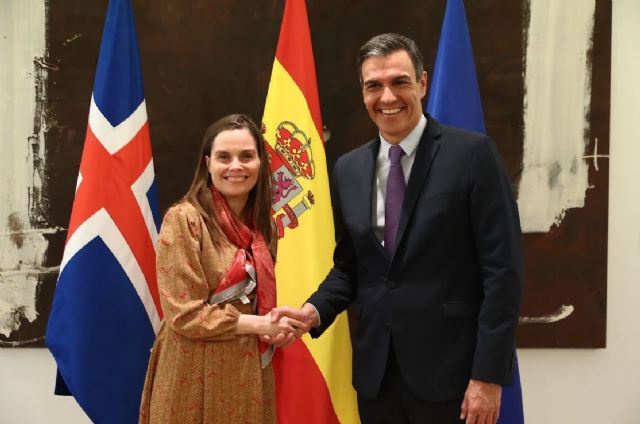 Sánchez traslada a Jakobsdóttir el interés de que España e Islandia colaboren en temas como igualdad y políticas medioambientales - 1, Foto 1