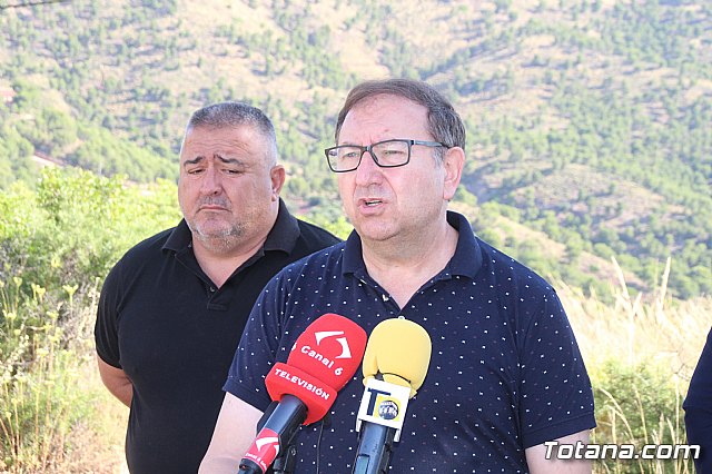 Sendas patrullas con dos voluntarios de Proteccin Civil realizarn todo este verano labores de vigilancia mvil en Sierra Espua, en Totana - 14