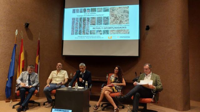 Los Diálogos de Urbanismo y Territorio del COACM han llegado a Albacete - 1, Foto 1