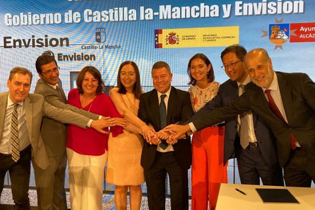 El Gobierno firma un protocolo de colaboración con Envision para impulsar cuatro proyectos con una inversión prevista de 3.800 millones de euros - 1, Foto 1