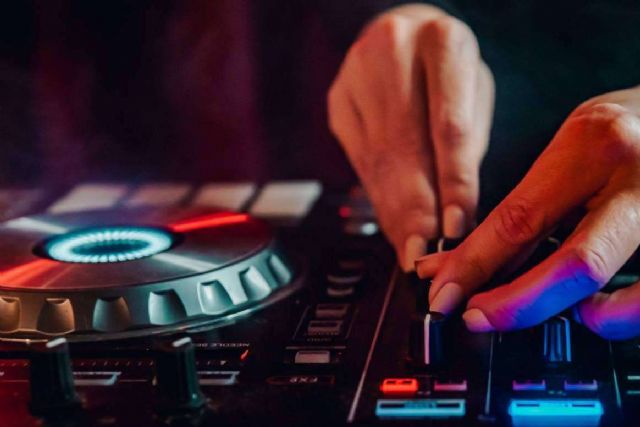 Paco Gómez y su trabajo como DJ en festivales - 1, Foto 1