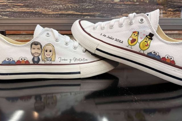 Zapatillas personalizadas en AMM Aerografía para dar a cualquier look un toque único - 1, Foto 1