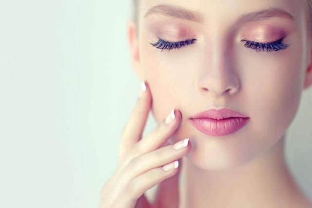 El tratamiento de rejuvenecimiento facial Ellanse en Santander de la mano de Elegansse - 1, Foto 1