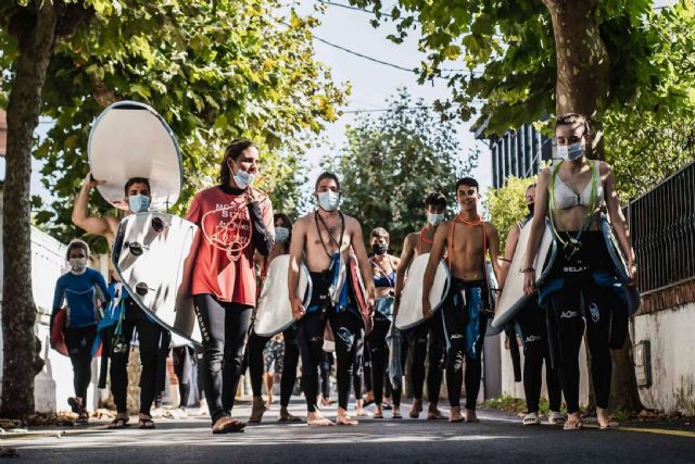 Ambiente beach lifestyle y surf de la mano de Family Surfers - Surfcamp Las Dunas - 1, Foto 1