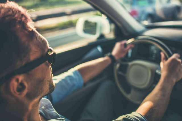 Confortauto y Carolina Lober recuerdan la importancia de las gafas de sol al volante - 1, Foto 1