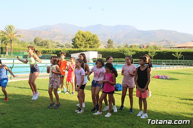 Finaliza la segunda quincena de la Escuela de Verano, celebrada en el Polideportivo, con ms de un centenar de participantes - 7