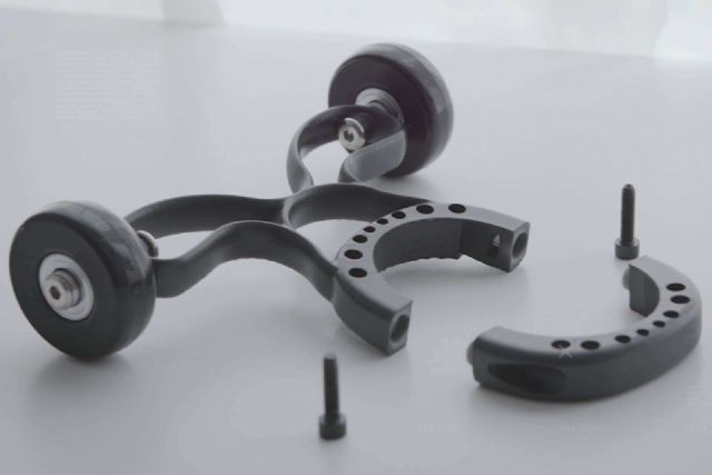 Techmotion Electronics y su nuevo soporte para patinetes eléctricos para guardar y mover en vertical este medio de transporte - 1, Foto 1