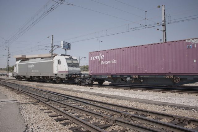 Mitma arranca el proyecto piloto para transportar en tren 600 toneladas de maíz de Ucrania hasta España - 1, Foto 1