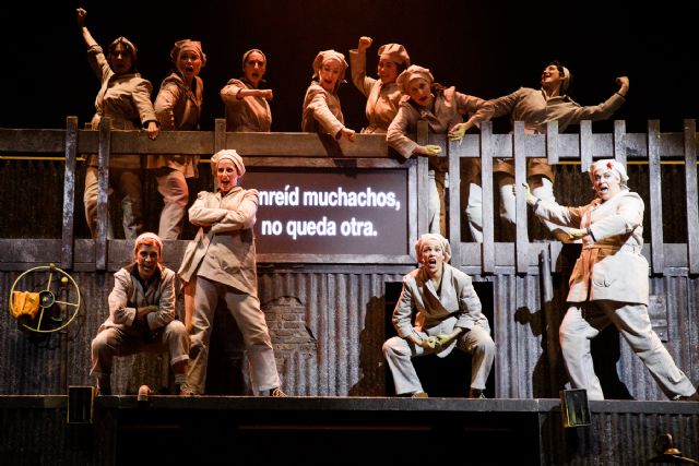 Sergio Peris Mencheta dirige “Ladies Futbol Club”  - 1, Foto 1