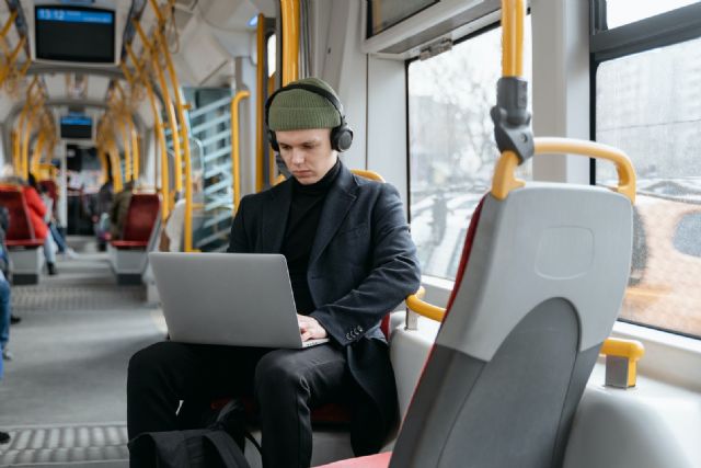 Compromiso de todas las CCAA y 178 entidades locales para reducir, al menos, un 30% el precio del transporte público urbano e interurbano - 1, Foto 1