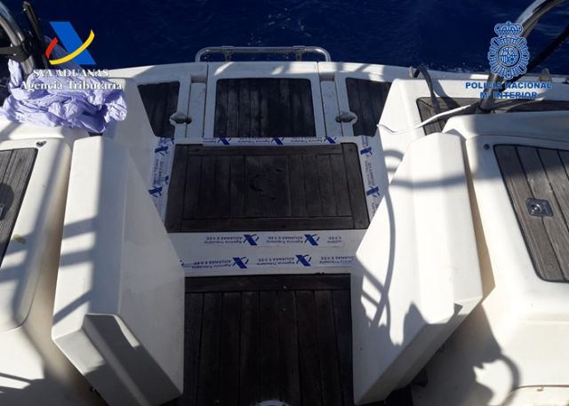 Interceptado un velero con 400 kilos de cocaína en el Atlántico a 500 millas de las Azores - 1, Foto 1