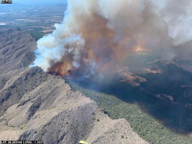 Incendio forestal en Sierra Larga en Jumilla - 1, Foto 1