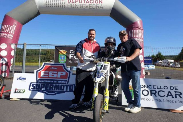 Marc Moñinos Esteve, patrocinado por la clínica capilar Élite Capilar, lidera por el momento el Campeonato Nacional de Supermoto 85cc - 1, Foto 1